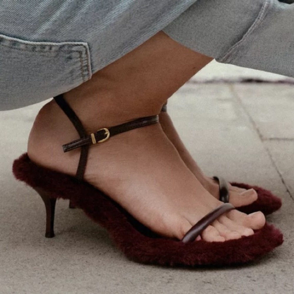 NEW! Zara Faux Fur Sole Heeled Sandals Size 6 1/2 or 37 - Picture 3 of 10